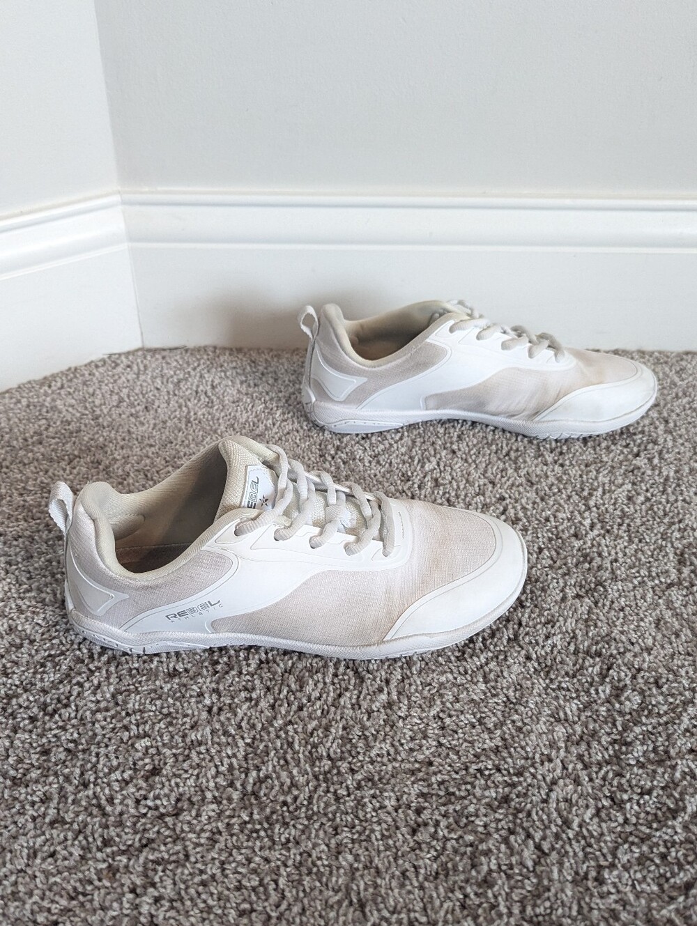 Rebel Athletic Rally White Cheer Shoe sz 7